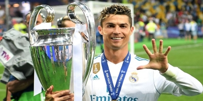 Cristiano Ronaldo - Tiền Đạo Thành Công Nhất Mọi Thời Đại